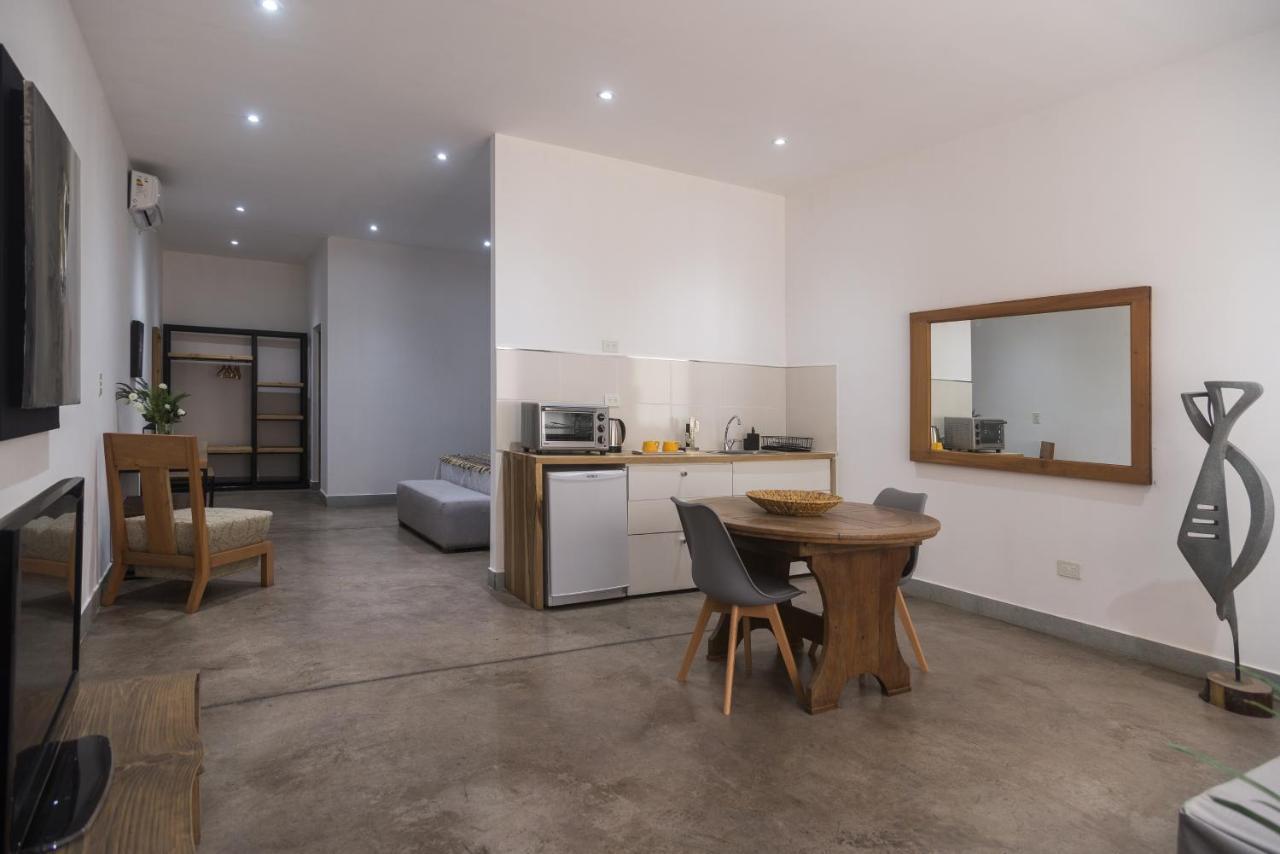 Haus Apart Hotel Салта Екстериор снимка